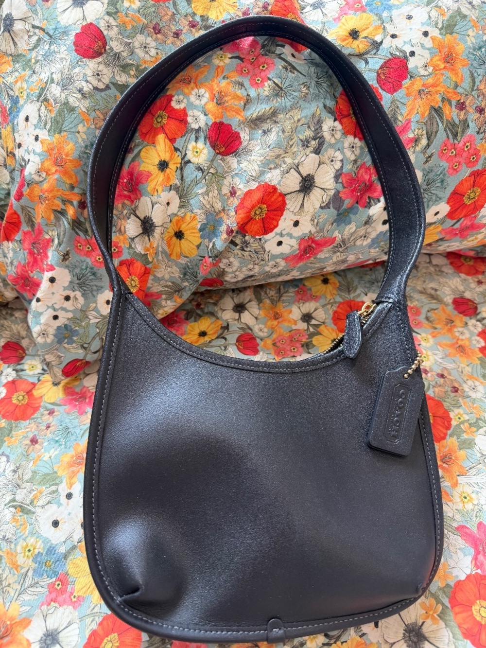 COACH Curve Zip Bag